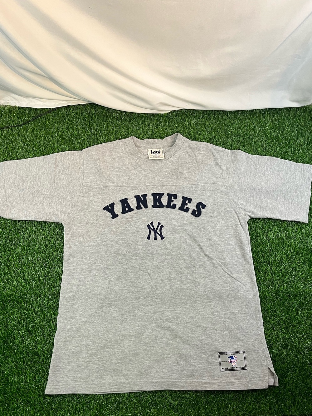 Vintage 90s Lee Sport MLB New York Yankees Gray T-Shirt Wool Spellout Mens M